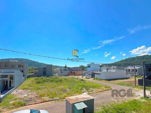 Casa para Venda - 120m², 3 dormitórios, sendo 1 suites, 2 vagas - Hípica