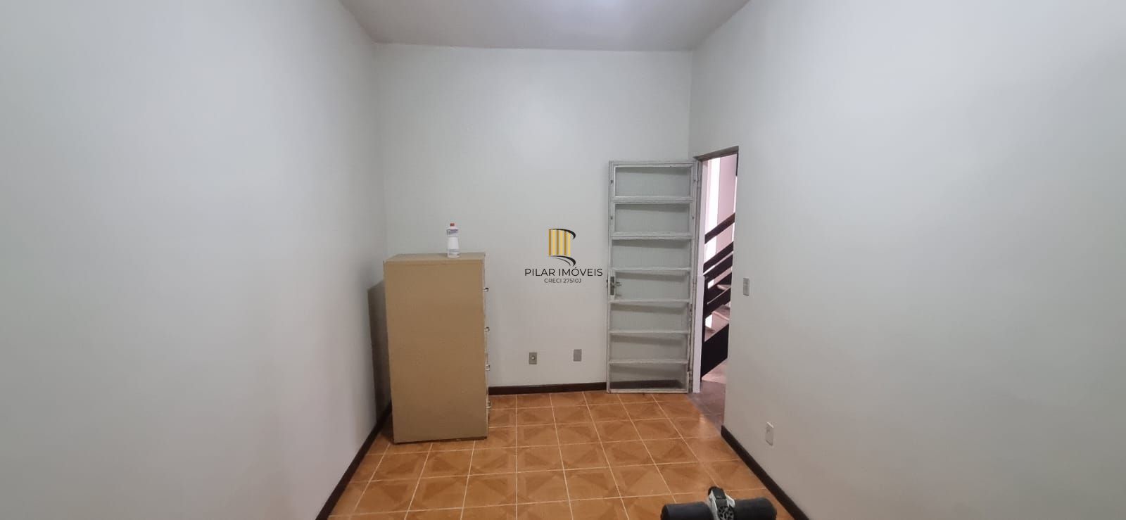 Ótima casa com 3 dormitórios sendo 1suíte e garagem para 4 carros.