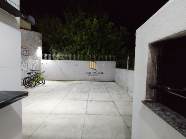 Casa 2 dormitórios no bairro Hípica