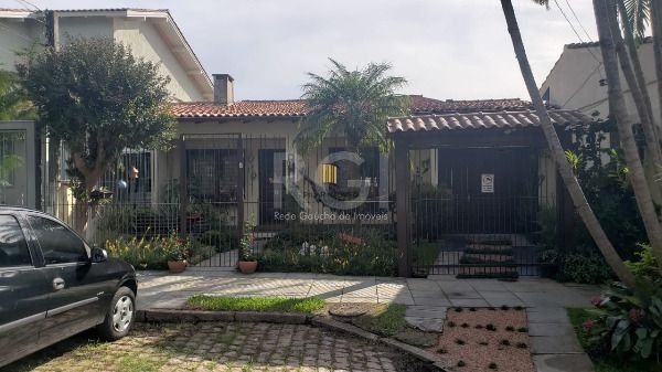 Casa para Venda - 146.68m², 3 dormitórios, sendo 1 suites, 2 vagas - Altos do Ipê