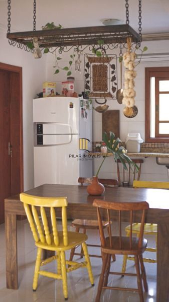 Casa Condominio para Venda - 150m², 3 dormitórios, sendo 1 suites, 2 vagas - Belém Novo