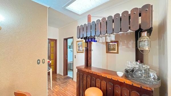 Casa para Venda - 320m², 5 dormitórios, sendo 3 suites, 8 vagas - Ipanema