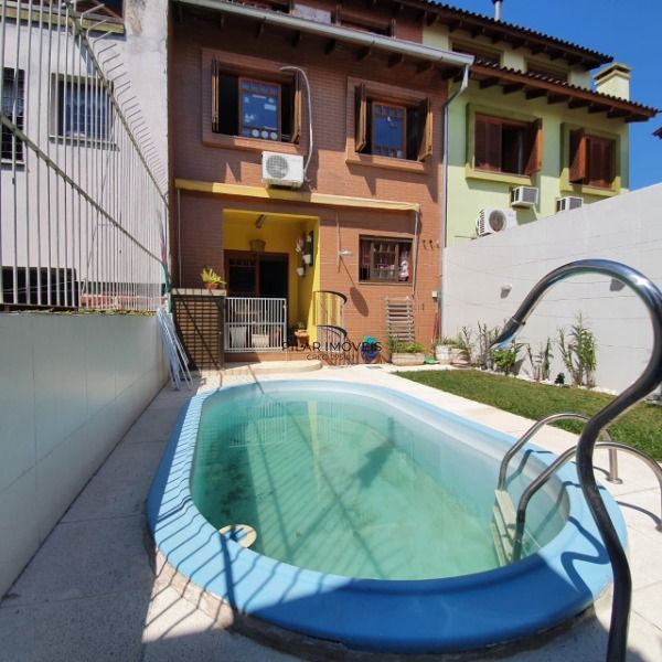 Casa para Venda - 185m², 3 dormitórios, sendo 1 suites, 2 vagas - Bahamas