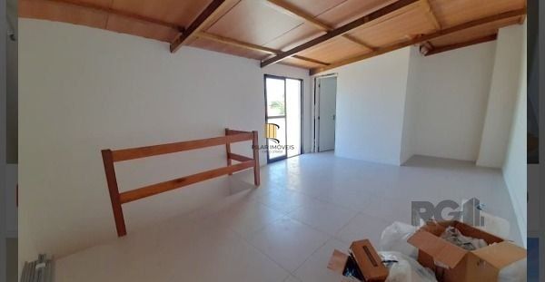 Casa em Porto Alegre, no bairro Hípica, com 3 dormitório(s), e 3 banheiros, à venda.