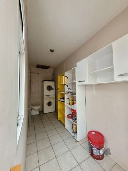 Casa Condominio em Porto Alegre, no bairro Hípica, com 3 dormitório(s), e 3 banheiros, à venda.