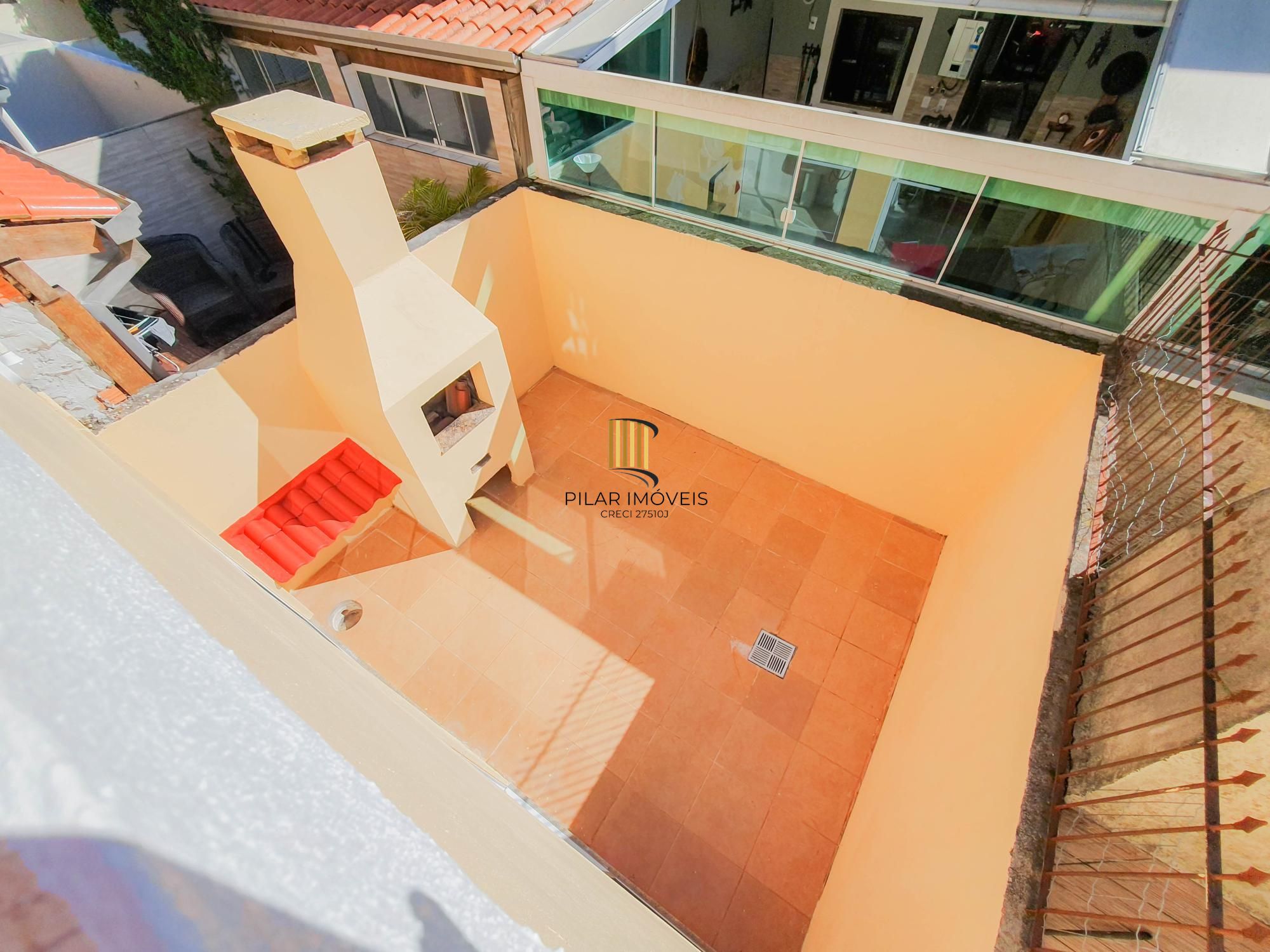 Casa de Condomínio 3 dormitórios no bairro Hípica