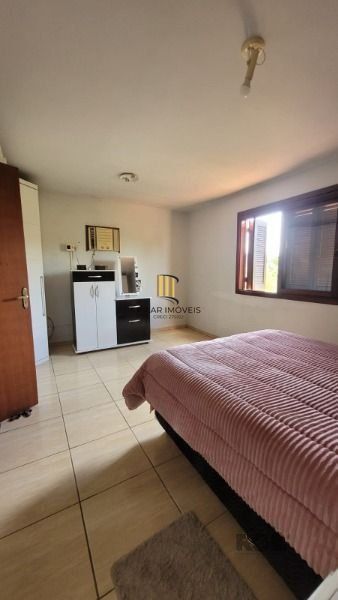 Casa Condominio em Porto Alegre, no bairro Hípica, com 2 dormitório(s), e 2 banheiros, à venda.
