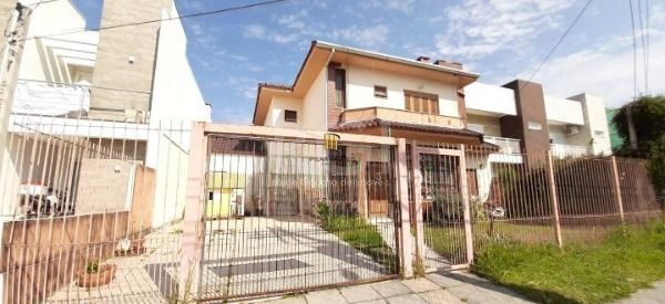 Casa para Venda - 239m², 5 dormitórios, sendo 1 suites, 4 vagas - Hípica