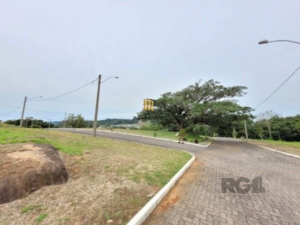 Terreno em Porto Alegre, no bairro Campo Novo, à venda.