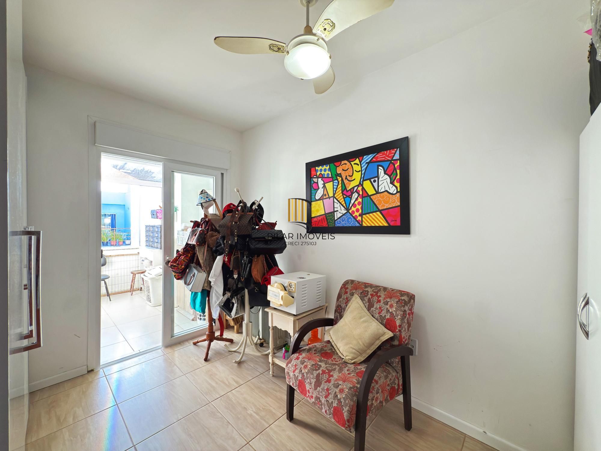 Casa para Venda - 138m², 3 dormitórios, sendo 1 suites, 2 vagas - Hípica