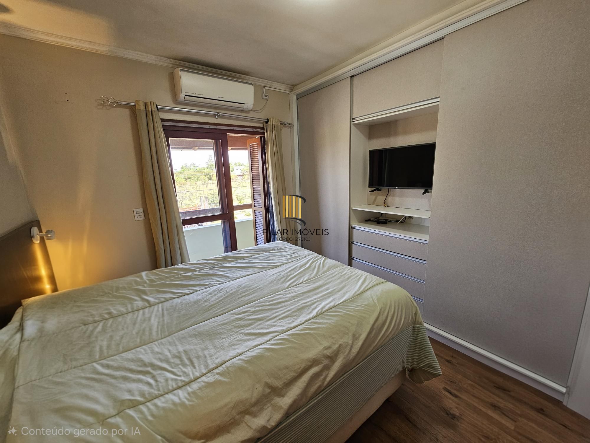 Casa 3 dormitórios com 180,00m² de área construída no Hipica Boulevard, próximo Escola Cesi e Desco Atacado !