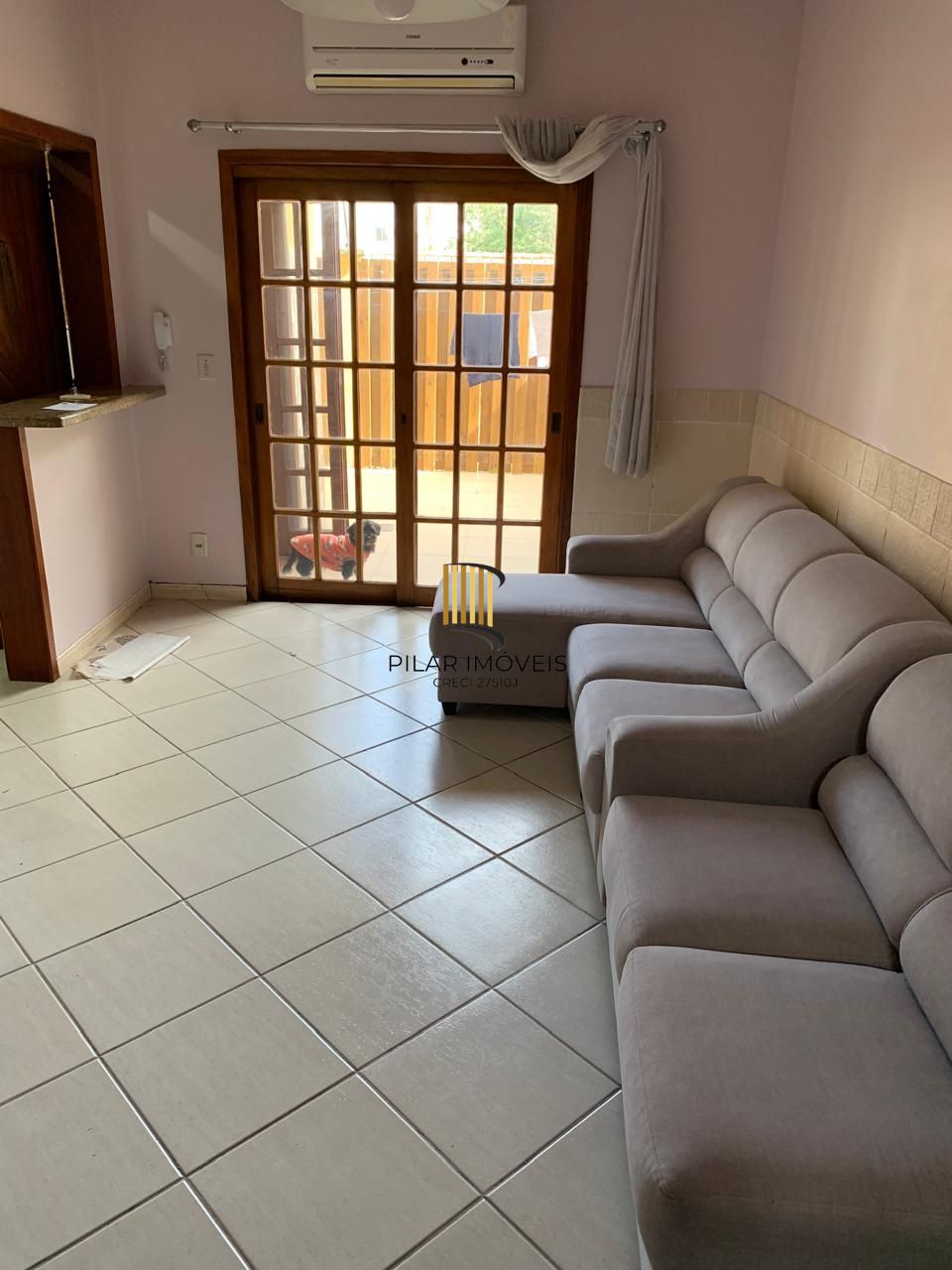 No bairro Serraria, casa em condomínio com 3 dormitórios
