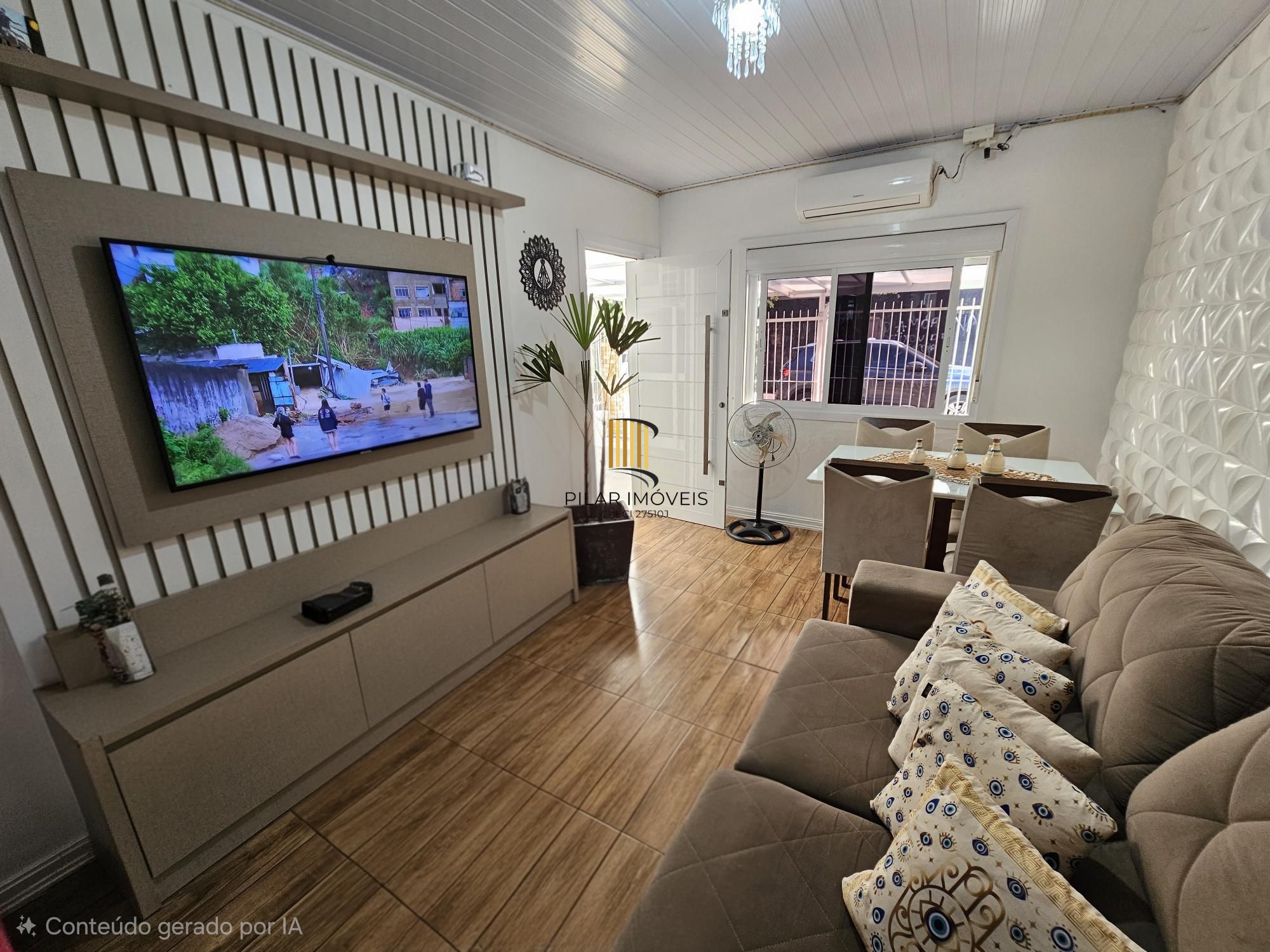 Casa com piscina e salão de festas na Rua Capitão Pedroso bairro Restinga zona sul de Porto Alegre !