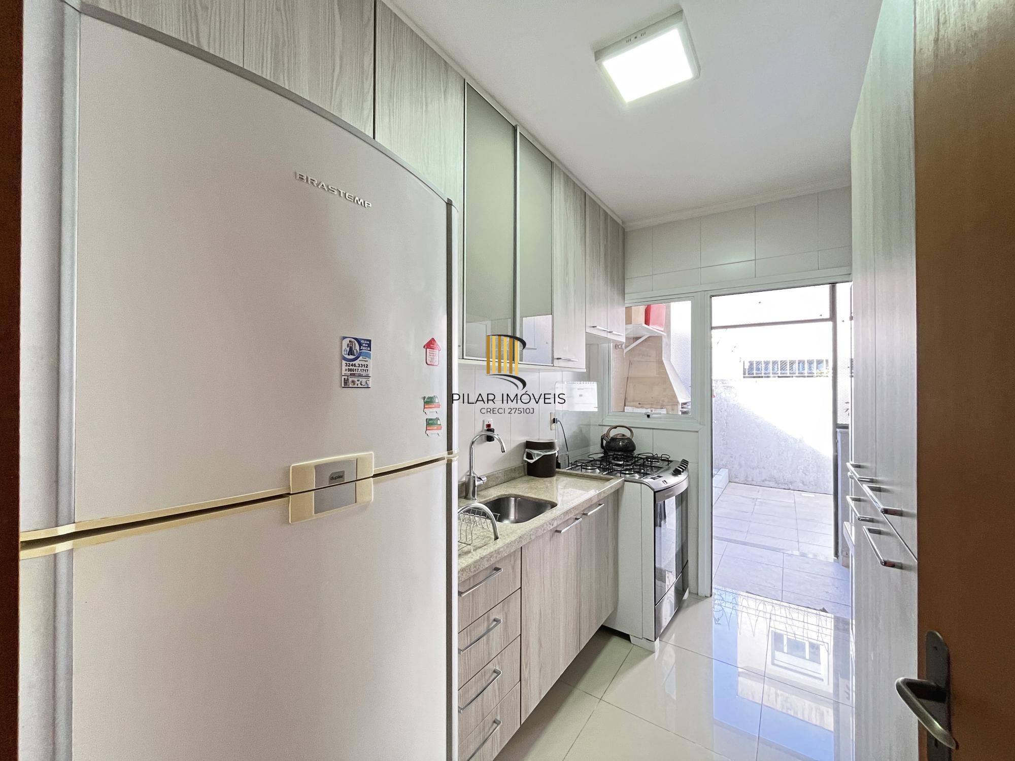 Casa 2 dormitórios no bairro Hípica
