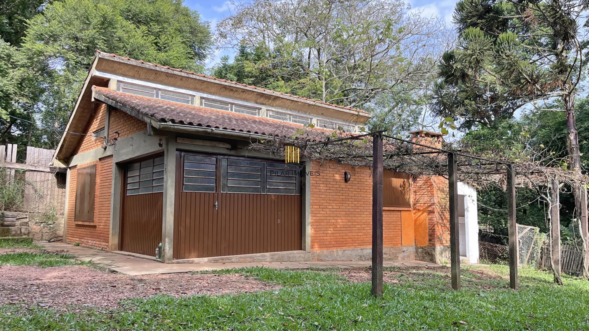 Casa 1 dormitório no bairro Hípica