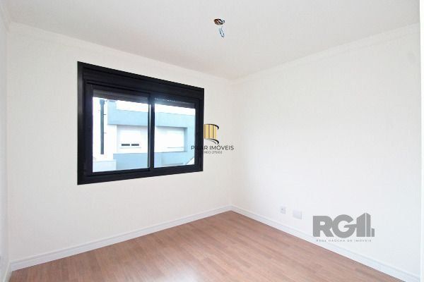Casa Condominio em Porto Alegre, no bairro Hípica, com 3 dormitório(s), e 3 banheiros, à venda.
