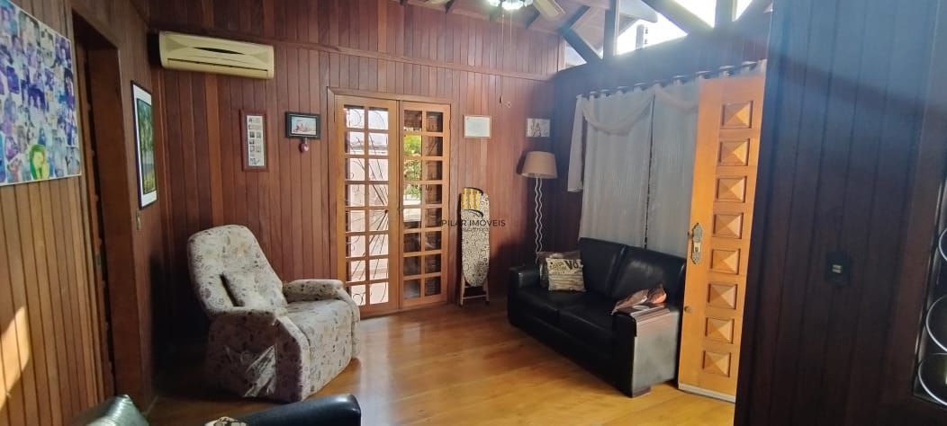 Casa 2 dormitórios no bairro Vila Nova
