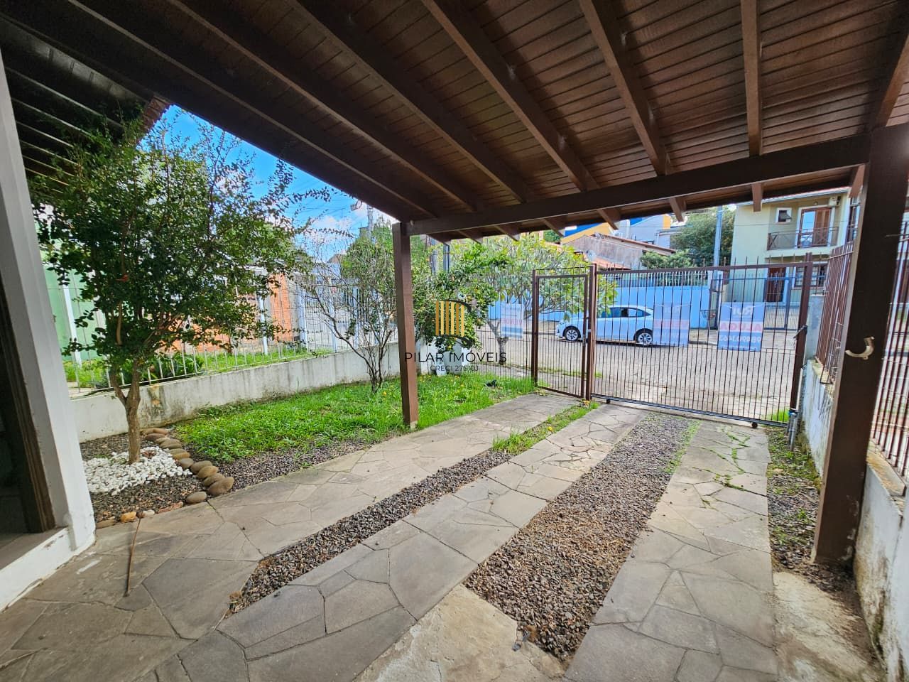 Casa 03 dormitórios no Bairro Hipica - Residencial Nova Ipanema