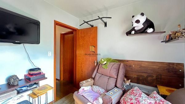 Casa Condominio em Porto Alegre, no bairro Ipanema, com 3 dormitório(s), e 3 banheiros, à venda.