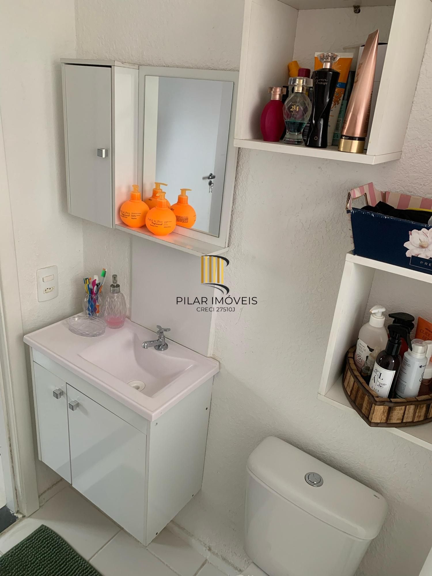 Apartamento para Venda - 48m², 2 dormitórios, 1 vaga - Restinga