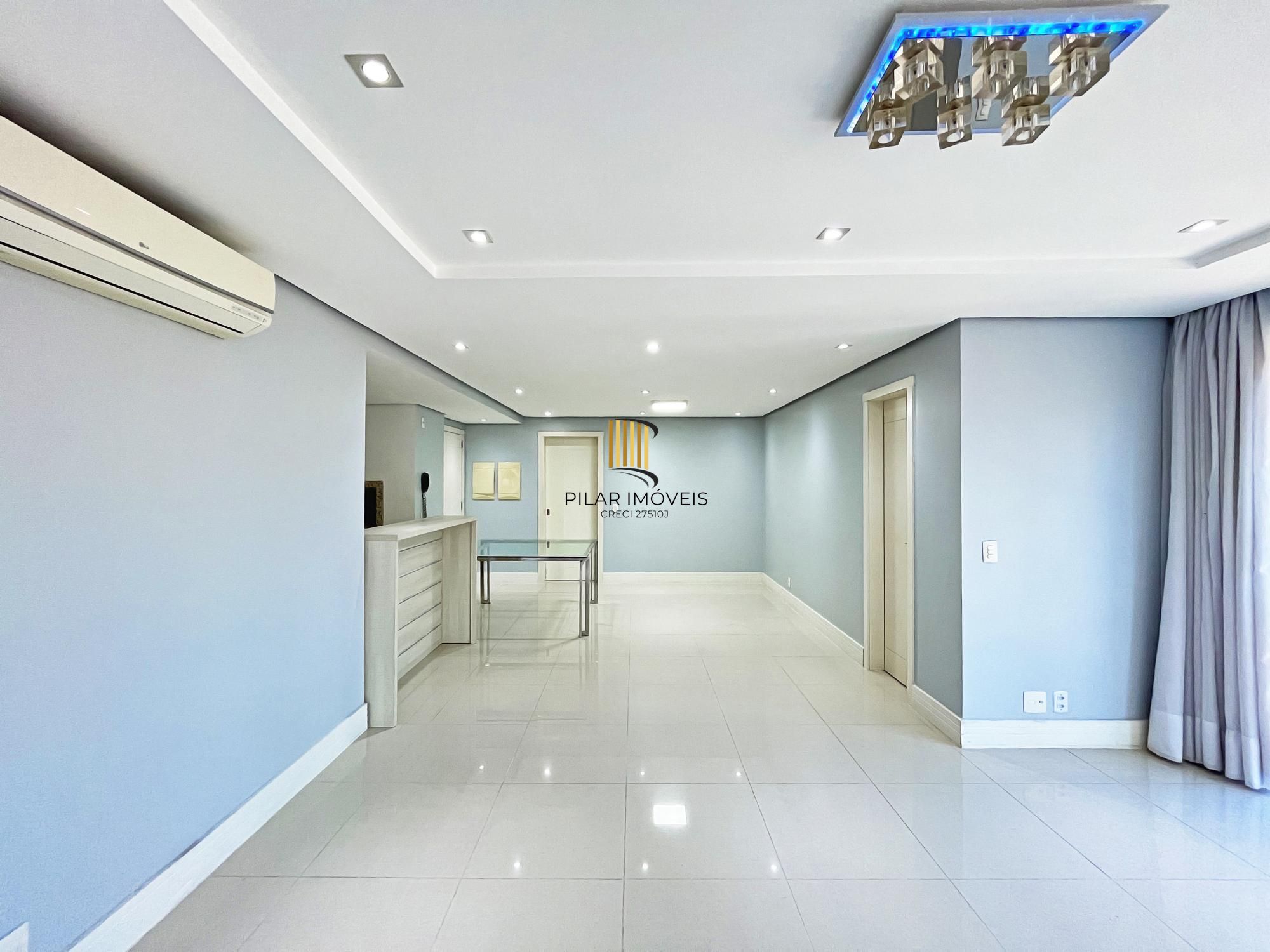 Excelente Apto com 102 m² de 3 dormitórios sendo um suíte com duas vagas no Menino Deus
