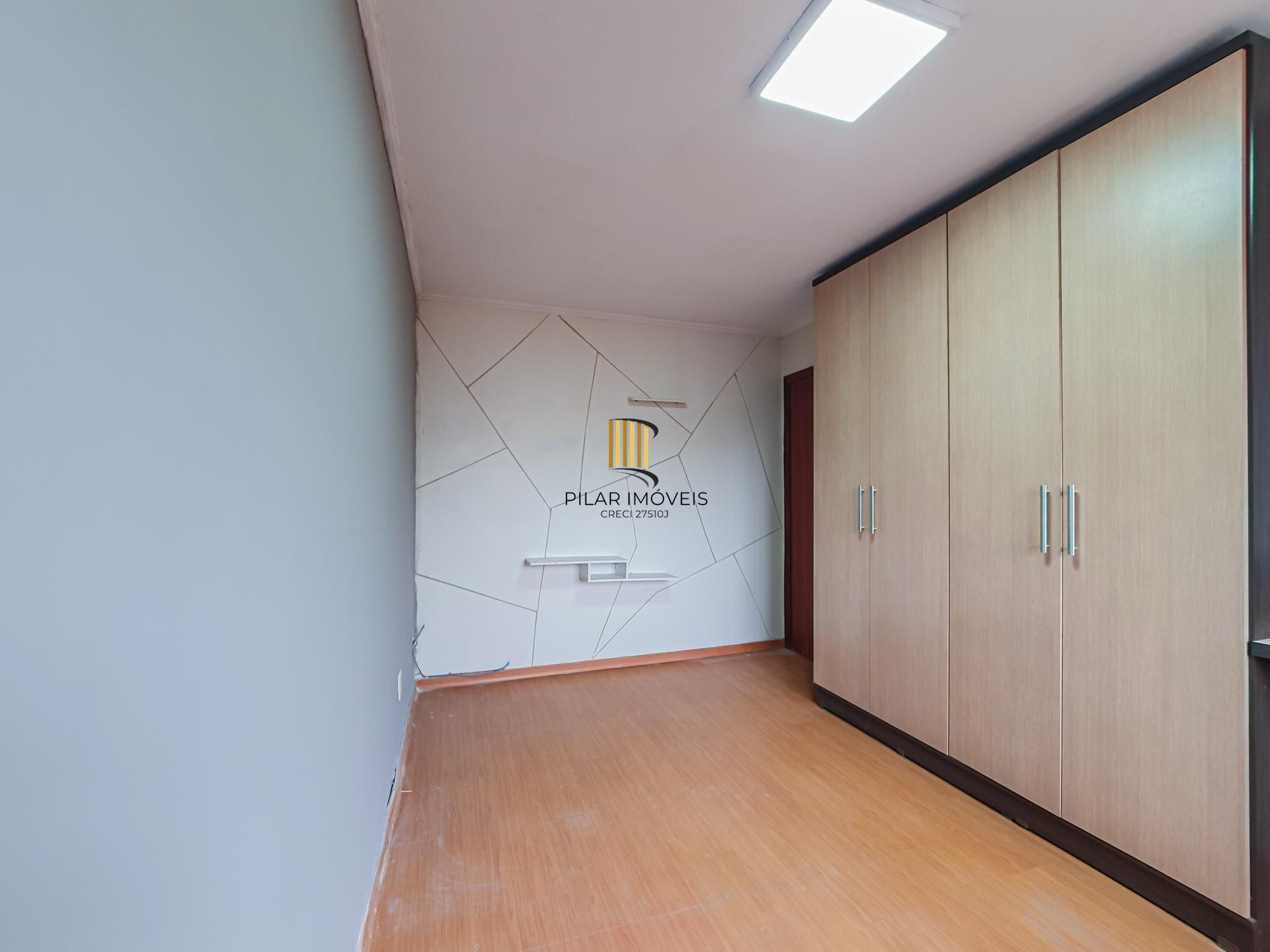 Casa com piscina para Venda - 189.91m², 3 dormitórios, sendo 1 suítes, 2 vagas - Hípica