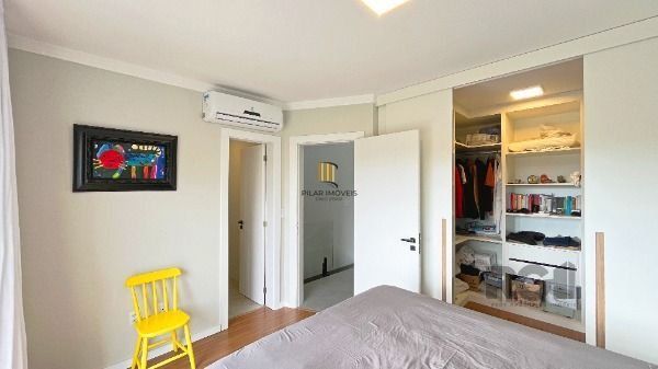 Casa 3 dormitórios no bairro Hípica