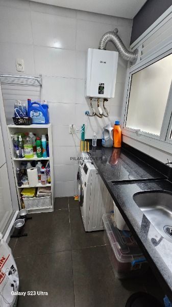 Apartamento em Porto Alegre, no bairro Chácara das Pedras, com 2 dormitório(s), e 2 banheiros, à venda.