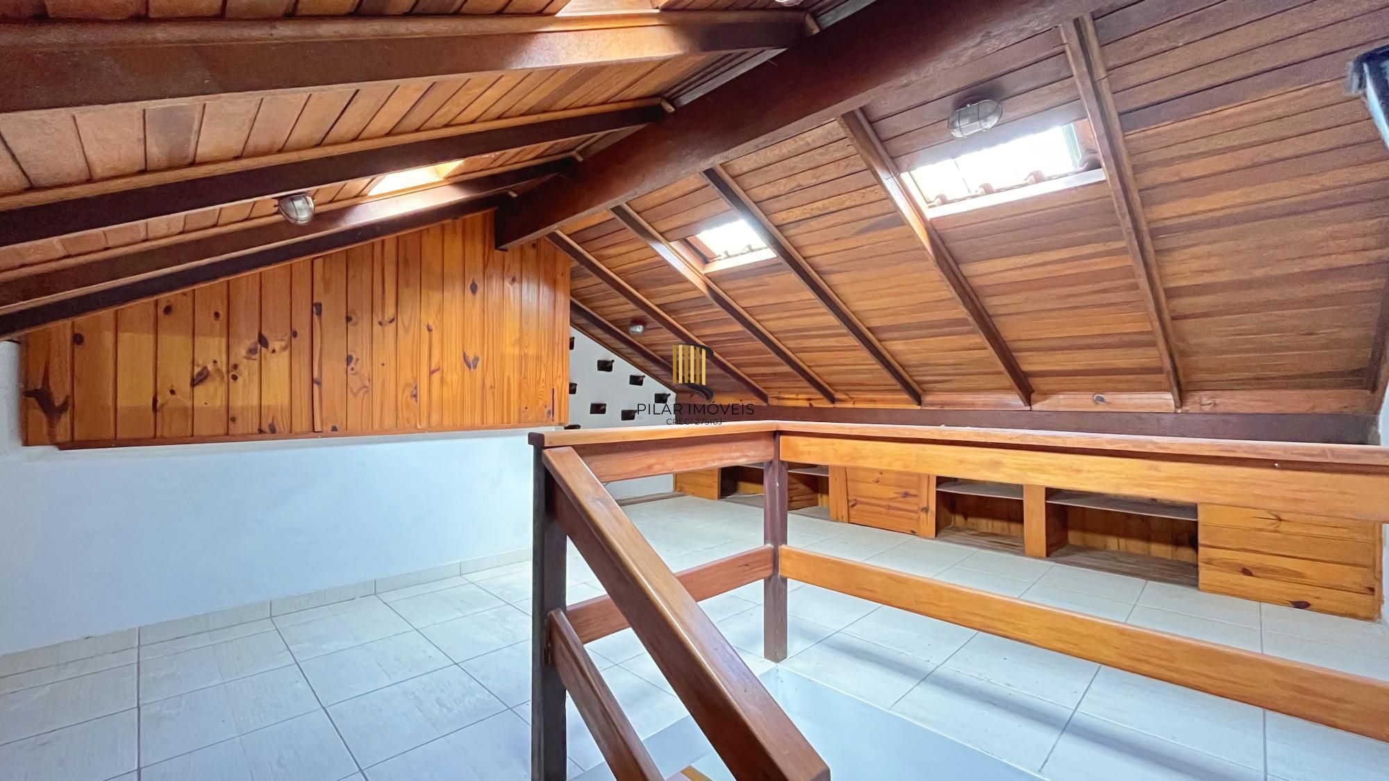 Casa Condominio para Venda - 96m², 3 dormitórios, sendo 1 suites, 2 vagas - Hípica