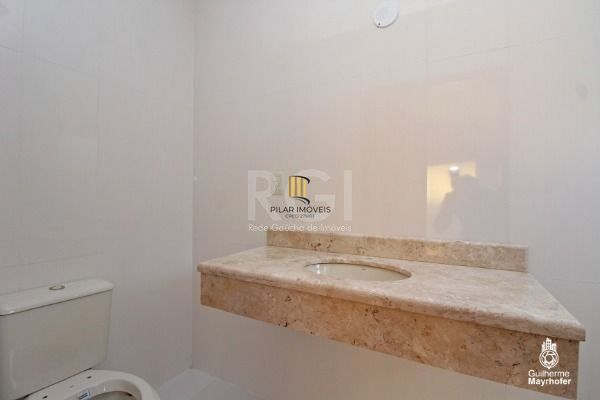 Casa Condominio para Venda - 254.32m², 3 dormitórios, sendo 3 suites, 2 vagas - Pedra Redonda
