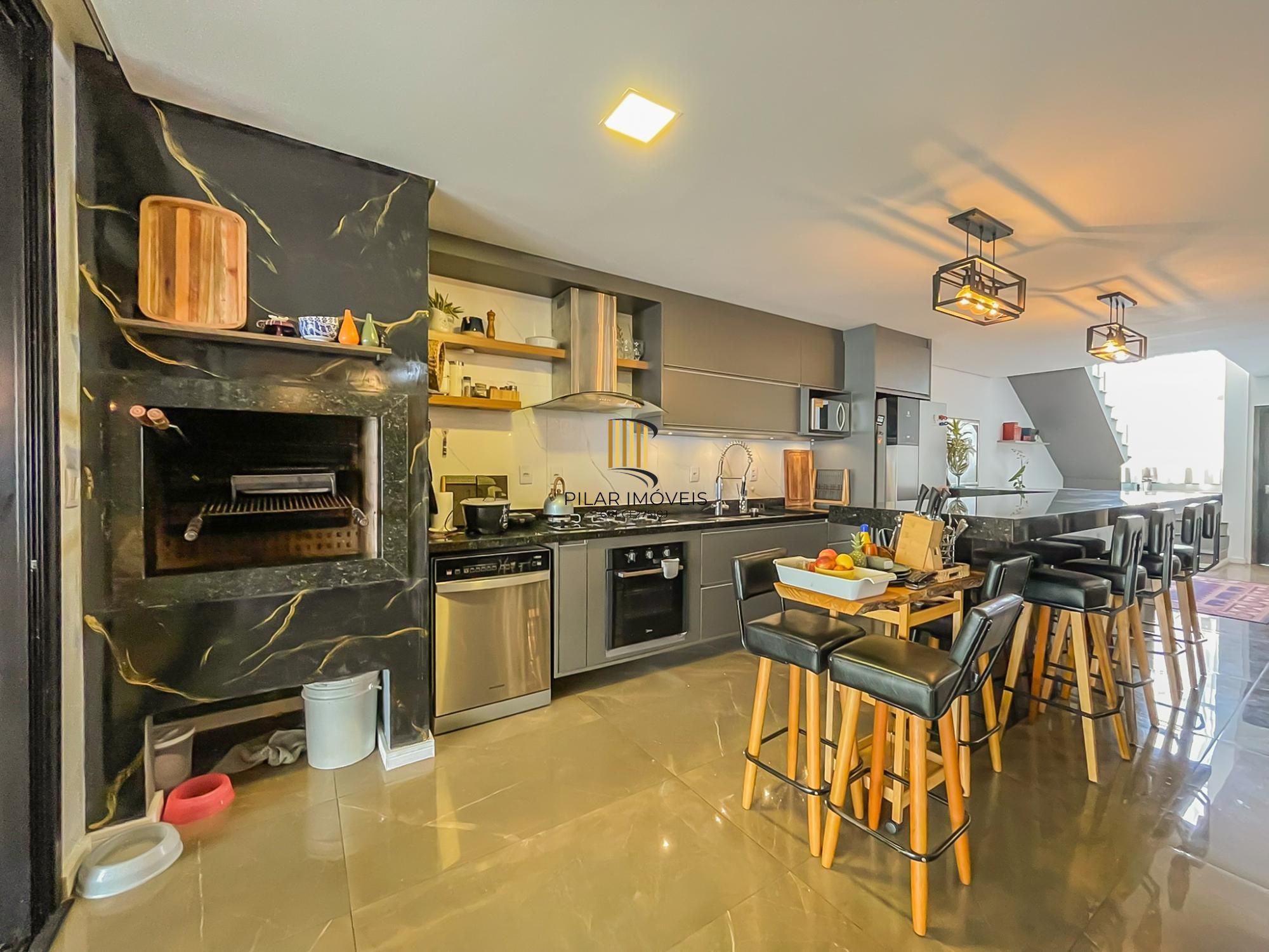 Sobrado 3 dormitórios em condomínio do residencial Lagos de Ipanema!