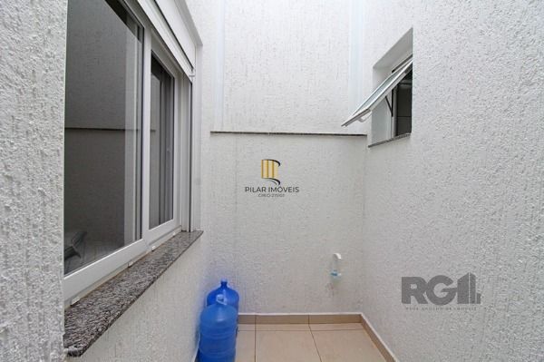 Casa Condominio em Porto Alegre, no bairro Aberta dos Morros, com 3 dormitório(s), e 3 banheiros, à venda.