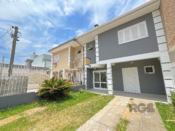 Casa de Condomínio 3 dormitórios no bairro Hípica
