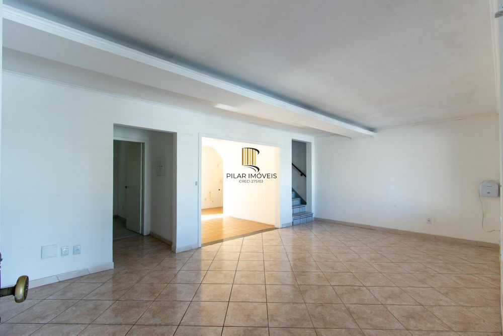 Casa 4 dormitórios no bairro Hípica