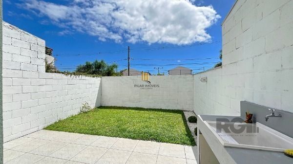 Casa 3 dormitórios no bairro Hípica