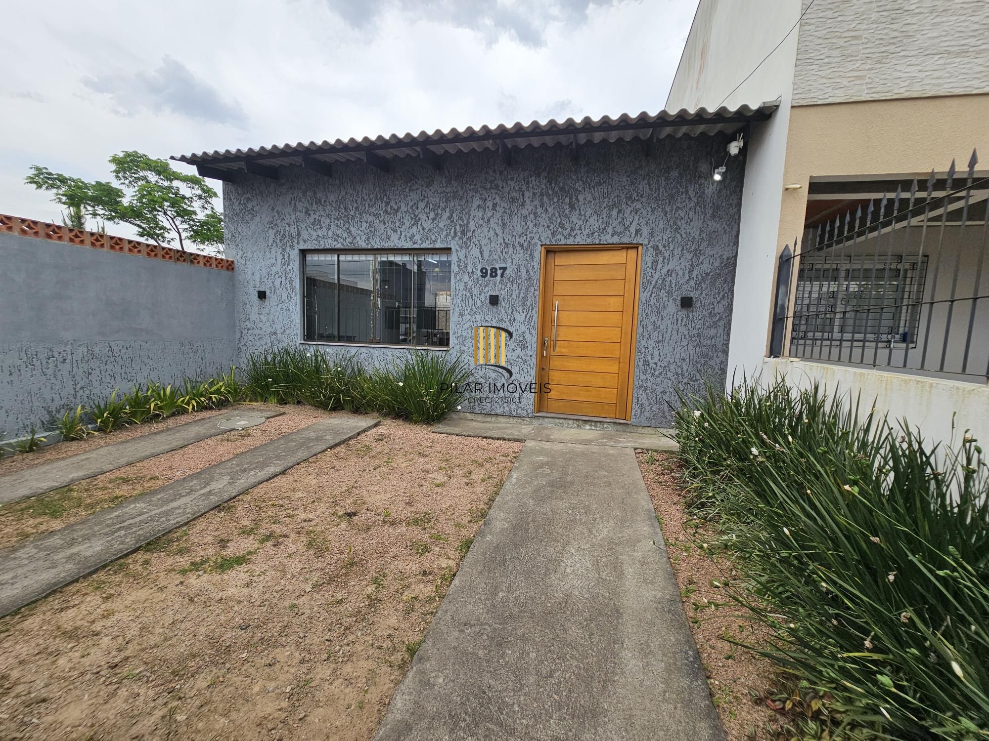 Casa térrea mobiliada 2 suítes com ar condicionado, churrasqueira, lareira  e pátio próximo ao Zaffari da Hípica !