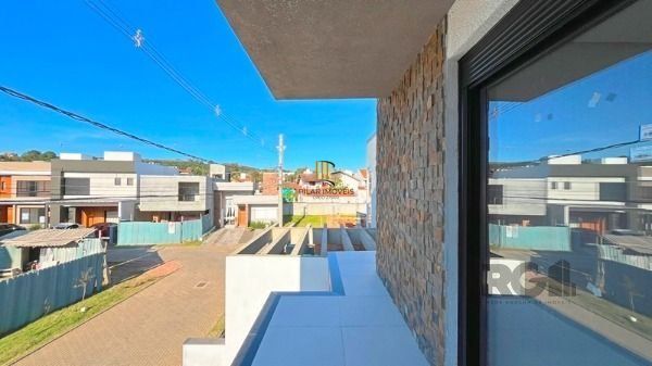 Casa Condominio em Porto Alegre, no bairro Ipanema, com 3 dormitório(s), à venda.