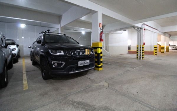 Apartamento em Porto Alegre, no bairro Santa Tereza, com 3 dormitório(s), e 3 banheiros, à venda.