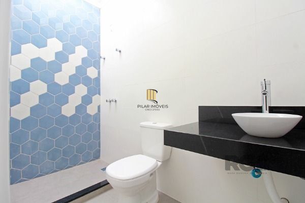 Casa Condominio em Porto Alegre, no bairro Aberta dos Morros, com 3 dormitório(s), e 3 banheiros, à venda.