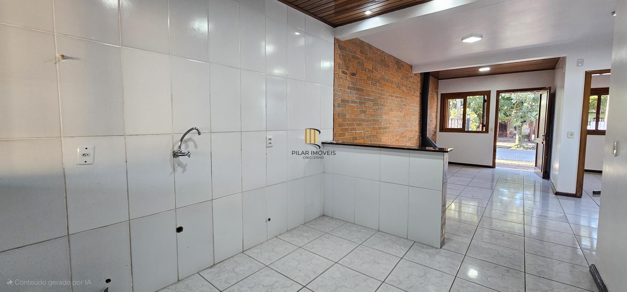 Casa 2 dormitórios no bairro Hípica