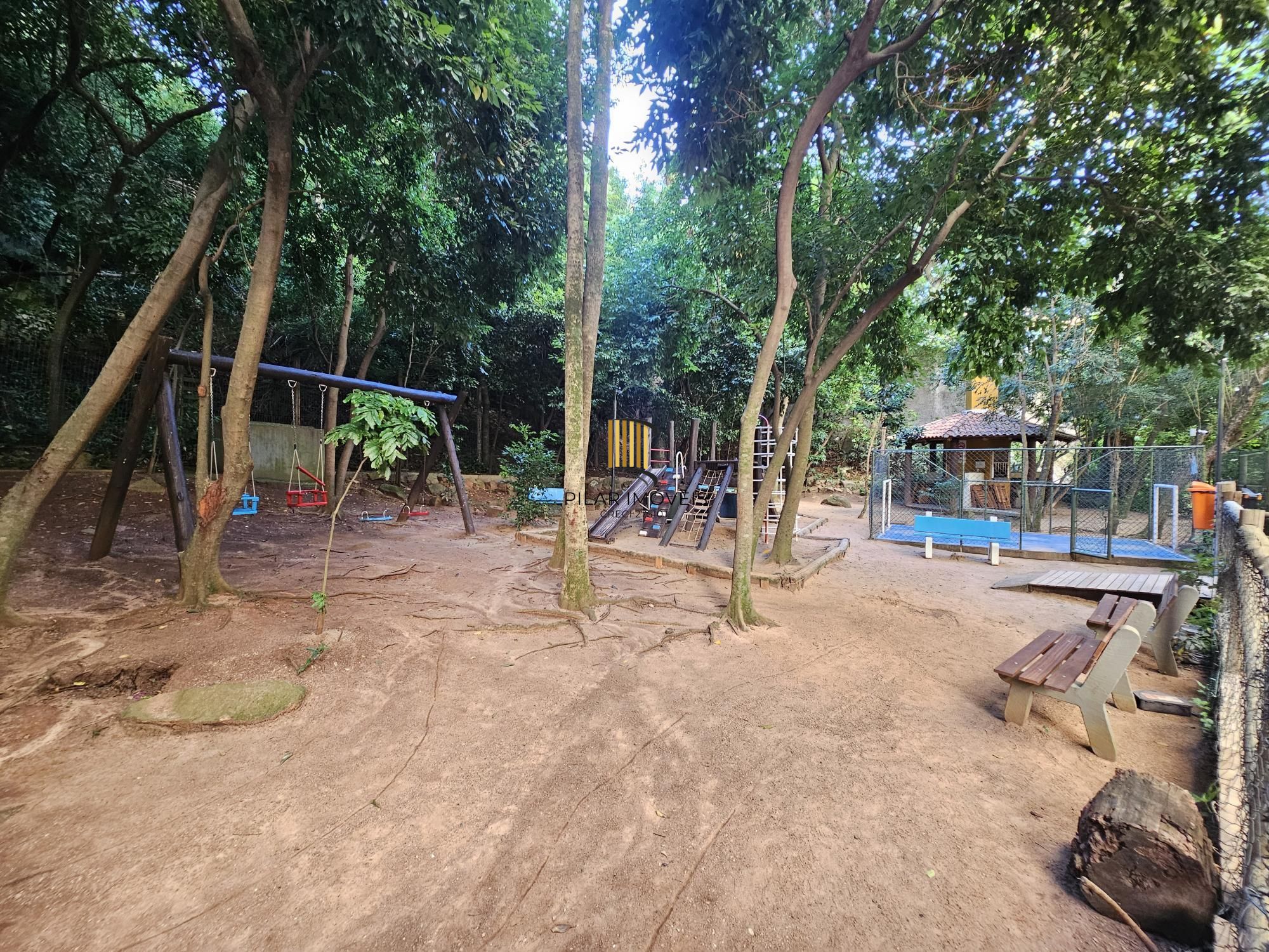 Apartamento semi mobiliado impecável com vista no Condominio Terra Nature !