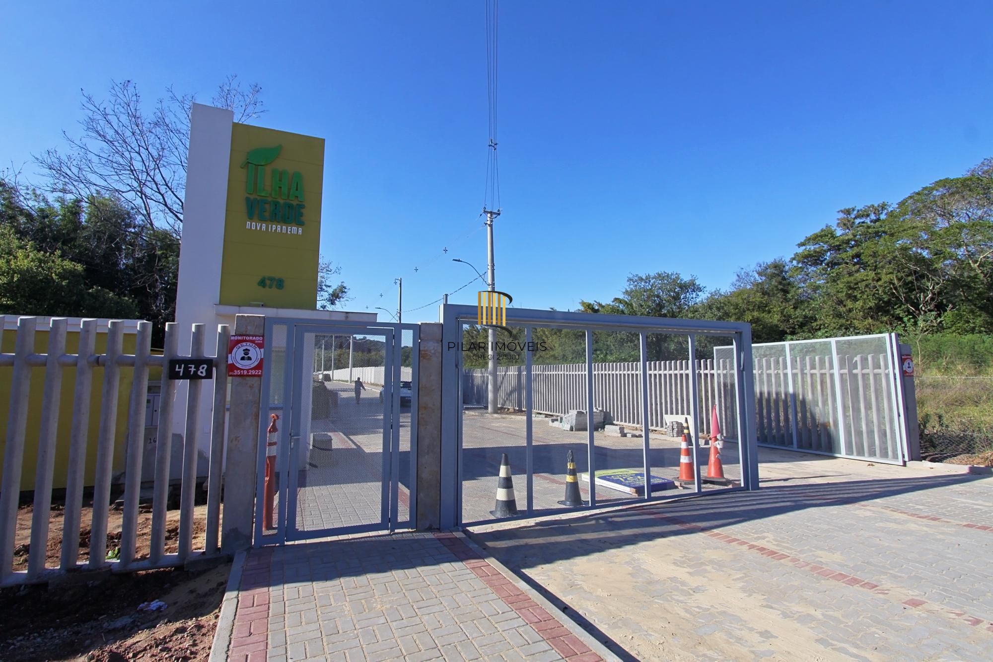 Casa de Condomínio 3 dormitórios no bairro Campo Novo