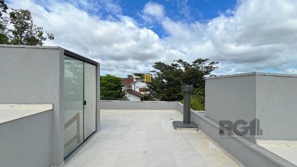 Casa de Condomínio 3 dormitórios no bairro Tristeza
