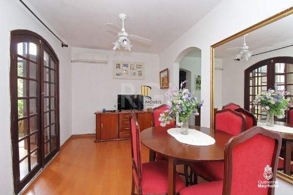 Casa Condominio para Venda - 150m², 4 dormitórios, sendo 1 suites, 2 vagas - Cristal
