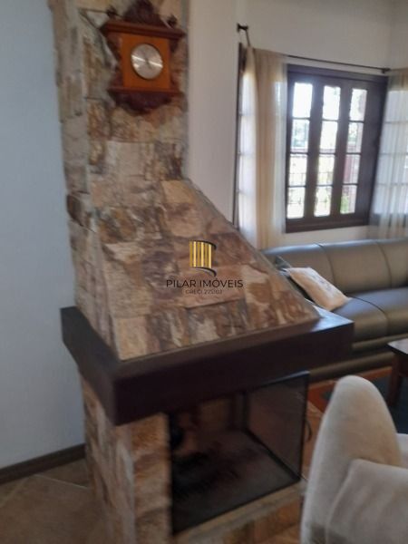 Casa 3 dormitórios no bairro Ipanema