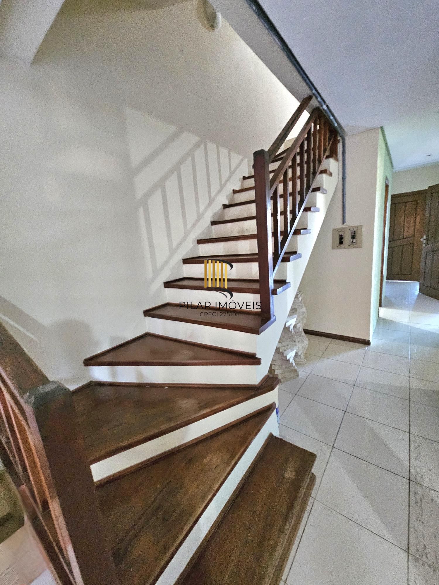 Casa para Venda - 207m², 4 dormitórios, 2 vagas - Nova Ipanema