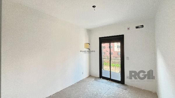 Casa em Porto Alegre, no bairro Hípica, com 3 dormitório(s), e 3 banheiros, à venda.