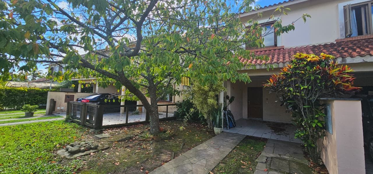 Sobrado Condomínio Fechado bairro Guaruja- 3 dormitórios