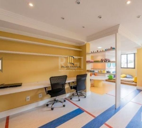 Apartamento 2 dormitórios no bairro Tristeza