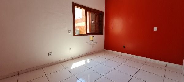 Casa 2 dormitórios no bairro Hípica